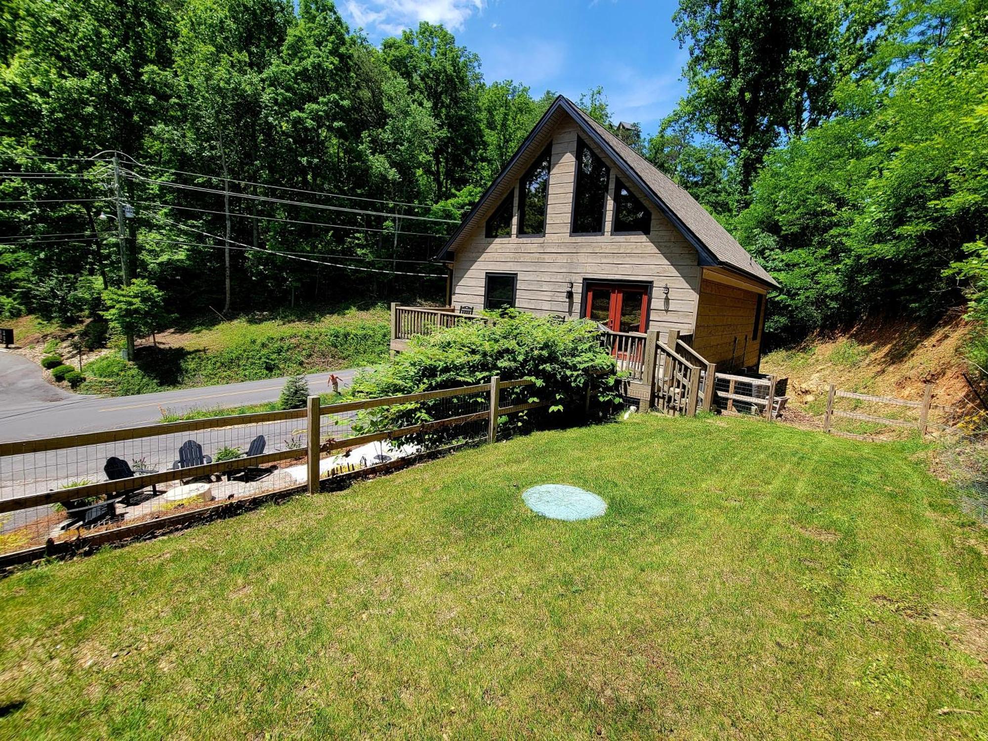 Lil Cabin In The Cove! Mtn Views, Theater, Hot Tub, Games, King Beds, Prime Location! Сев'єрвілл Екстер'єр фото