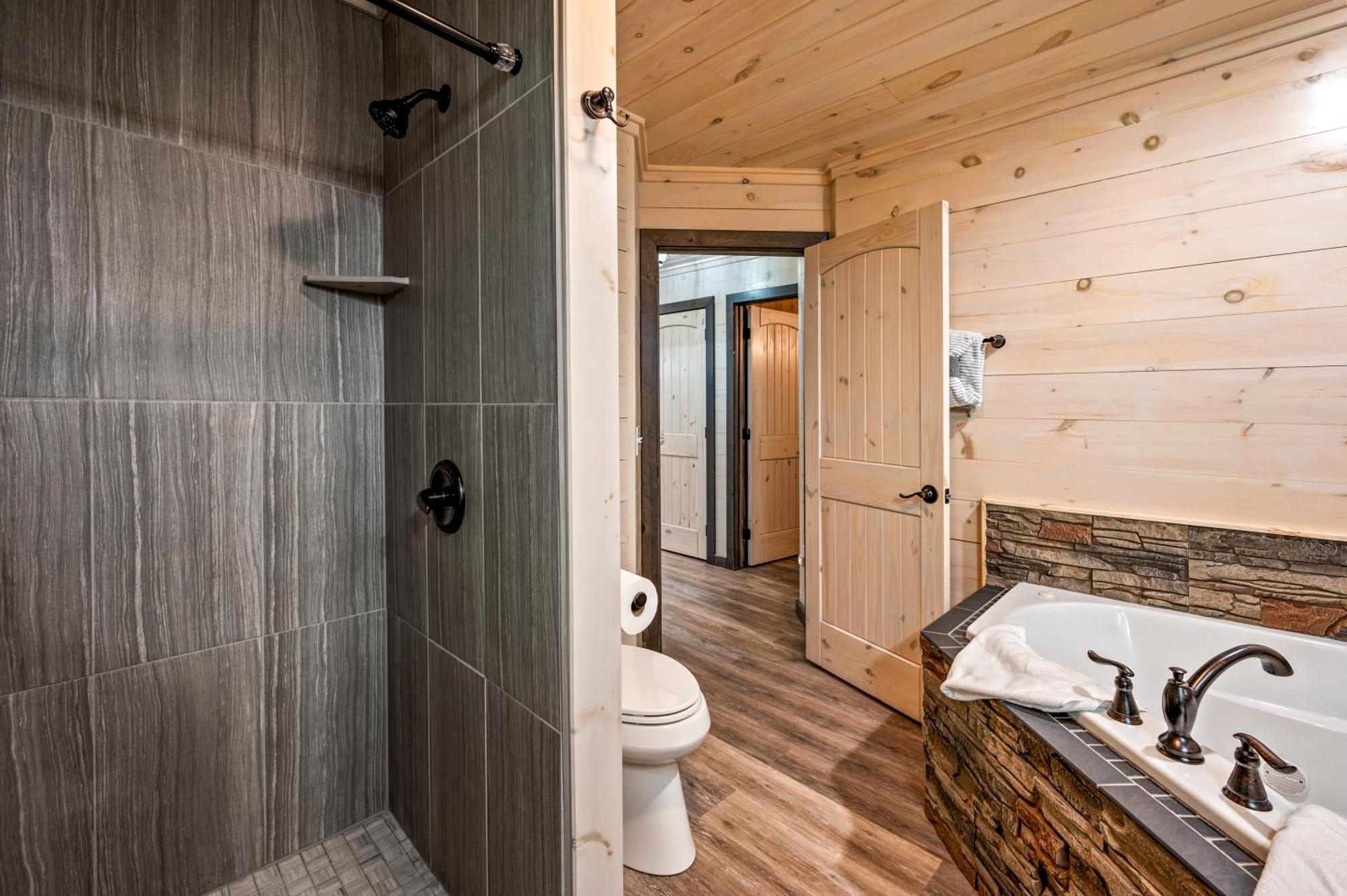 Lil Cabin In The Cove! Mtn Views, Theater, Hot Tub, Games, King Beds, Prime Location! Сев'єрвілл Екстер'єр фото