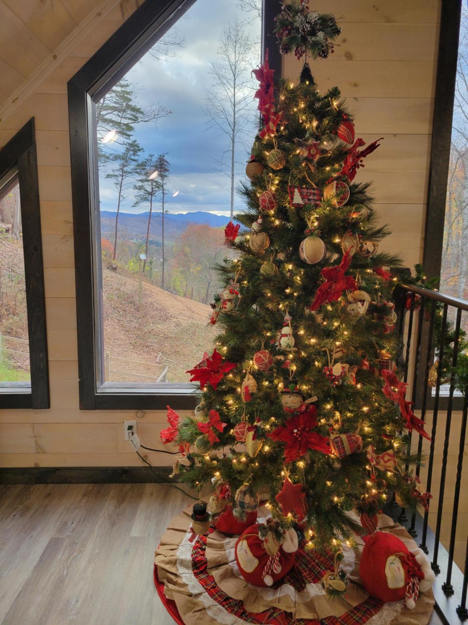 Lil Cabin In The Cove! Mtn Views, Theater, Hot Tub, Games, King Beds, Prime Location! Сев'єрвілл Екстер'єр фото